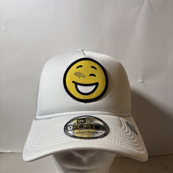 New Era‎ 9FORTY Denver Broncos Smiley Face NFL Snapback Hat RARE NEW